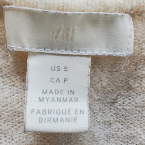 H&M V-Neck Off-White Sweater - Picture 4 of 5